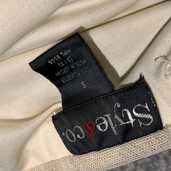 Vintage style & co lace midi skirt with attached petticoat for volume - Picture 2 of 2